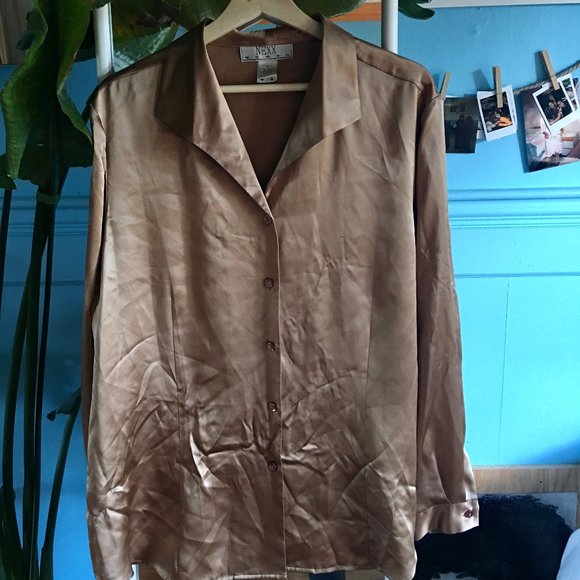 Golden Silk Blouse - Picture 1 of 3